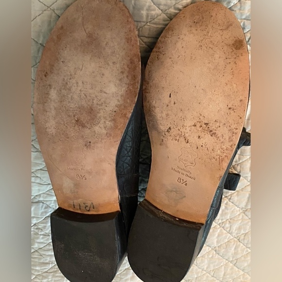 Matt Bernson short boots, size 8.5.  Textured black leather. Slip on. - Picture 5 of 9